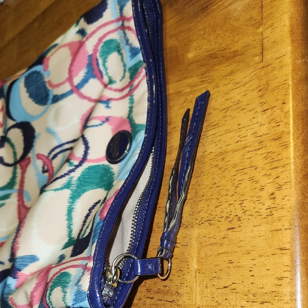 Coach Red and Pink Crossbody Bag with Artistic Design - Picture 9 of 14